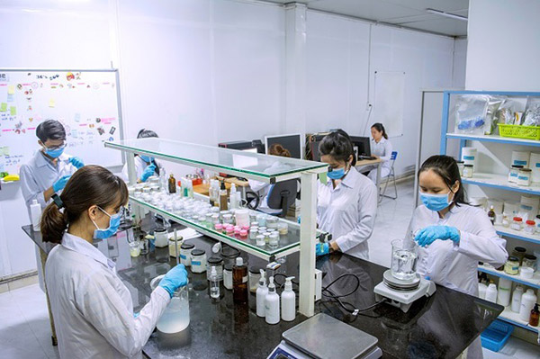 Công ty gia công mỹ phẩm 3C