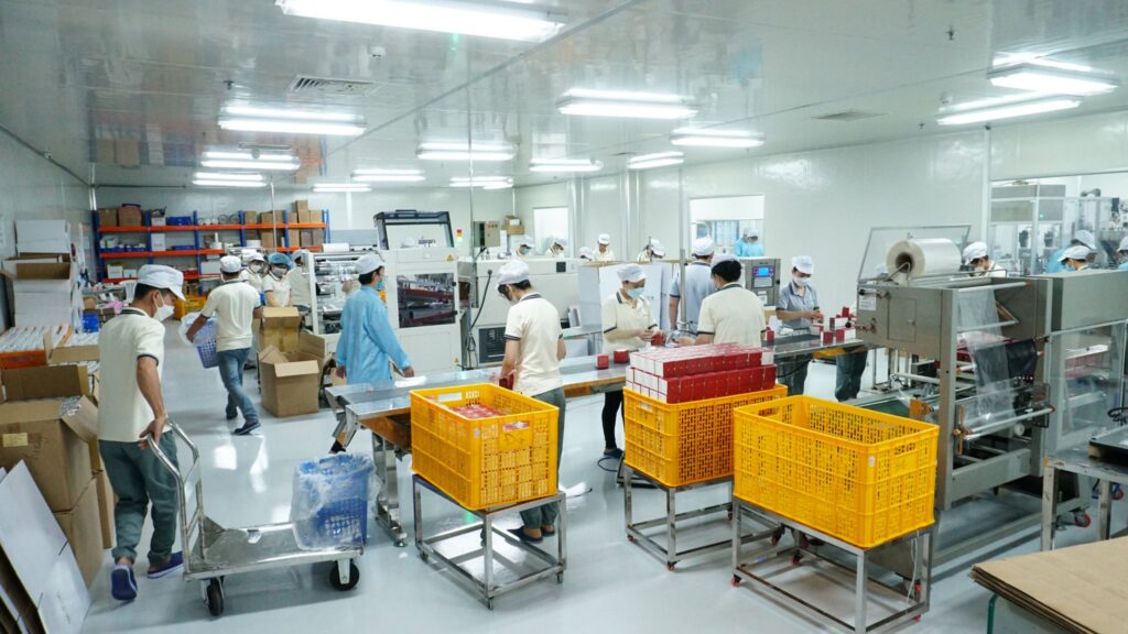 nhà máy mỹ phẩm